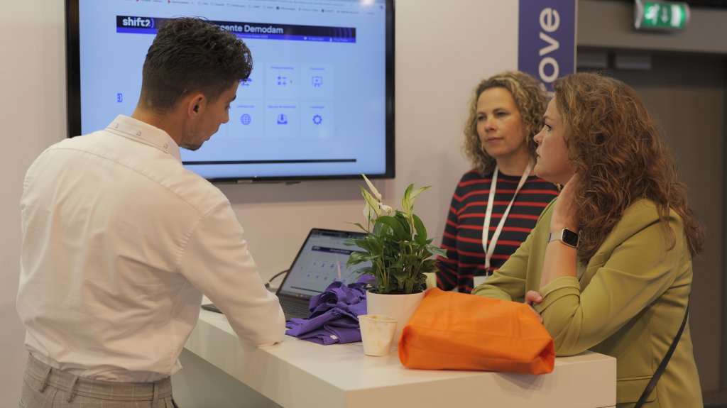 Soufyan gives customers a product demonstration